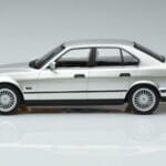 BMW Alpina B10 4.6 E34 Srebrna MCG 1:18