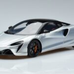 McLaren McLaren Artura Kupe Srebrn GT Spirit 1:18 1:18 Smola