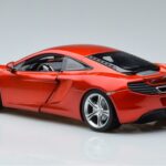 McLaren McLaren MP4-12C Kupe S Stigom Top Gear Figurica Minichamps 1:18 1:18 Kovina