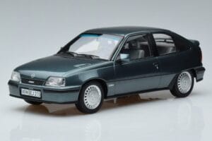 Opel Kadett E GSi Modra Kovinska Norev 1:18