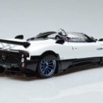 Pagani Pagani Zonda HP Barchetta Ogljikova Vlakna Bela LCD 1:18 1:18 Kovina