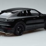 Porsche Porsche Cayenne S Coupe Minichamps 1:18 1:18 Kovina