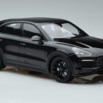 Porsche Porsche Cayenne S Coupe Minichamps 1:18 1:18 Kovina
