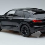 Volkswagen Volkswagen Touareg CR Črn FAW 1:18 1:18 Kovina