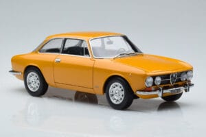 Alfa Romeo 1750 GTV Rumen Norev 1:18 187910 Kovina – slika 5 od 7