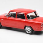 Alfa Romeo Giulia Nuova Super Rdeč Custom Wheels MCG 1:18 - image 5 of 6