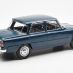 Alfa Romeo Giulia TI Petrolej Modra Norev 1:18 - image 2 of 6
