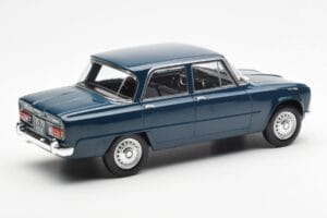 Alfa Romeo Giulia TI Petrolej Modra Norev 1:18 187971 Kovina – slika 2 od 6