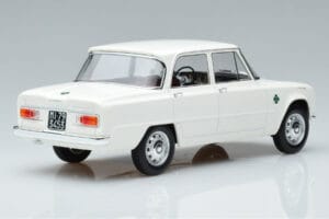 Alfa Romeo Giulia Ti Super Norev 1:18 187970 Kovina – slika 2 od 6