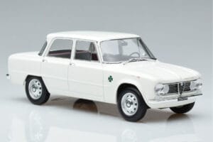Alfa Romeo Giulia Ti Super Norev 1:18 187970 Kovina – slika 4 od 6