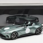 Aston Martin V12 Speedster Zelen Metallic GT Spirit 1:18 - image 6 of 6