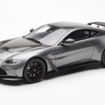 Aston Martin V12 Vantage Magnetic Srebrna GT Spirit 1:18