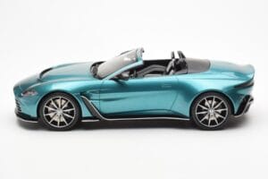 Aston Martin V12 Vantage Roadster Tayos Turkizna Zelena GT Spirit 1:18 GT445 Smola – slika 3 od 6