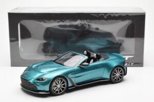 Aston Martin V12 Vantage Roadster Tayos Turkizna Zelena GT Spirit 1:18 GT445 Smola – slika 6 od 6