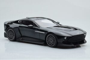Aston Martin Victor Črn GT Spirit 1:18 GT428 Smola – slika 4 od 6