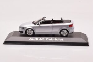 Audi A3 8P Kabriolet Srebrn Minichamps 1:43