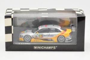 Audi A4 B7 DTM Team Audi Sport Phoenix #15 O. Jarvis DTM 2008 Minichamps 1:43 400081715 Kovina – slika 4 od 4