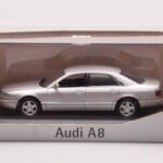 Audi A8 D2 Srebrna Minichamps 1:43 - image 4 of 4