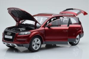 Audi Q7 4L Granatno Rdeča Kyosho 1:18 09222R Kovina – slika 2 od 8