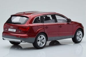Audi Q7 4L Granatno Rdeča Kyosho 1:18 09222R Kovina – slika 3 od 8
