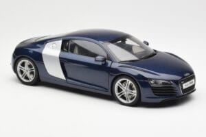 Audi R8 4.2 FSI V8 Moder Kyosho 1:18 09213BL Kovina – slika 6 od 8