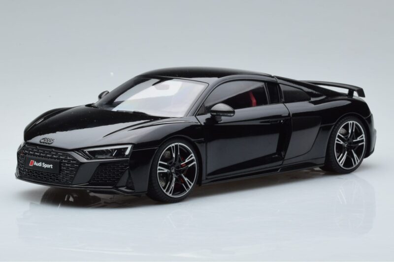 Audi R8 Performance Črn Kengfai 1:18 VAKF-0353 Kovina