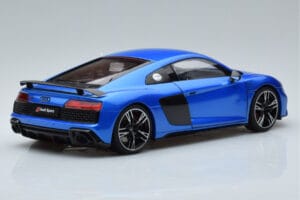 Audi R8 Performance Modra Kengfai 1:18 VAKF-0355 Kovina – slika 3 od 10