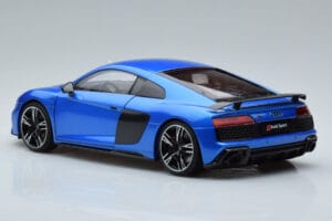 Audi R8 Performance Modra Kengfai 1:18 VAKF-0355 Kovina – slika 7 od 10