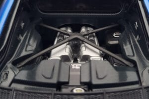 Audi R8 Performance Modra Kengfai 1:18 VAKF-0355 Kovina – slika 9 od 10