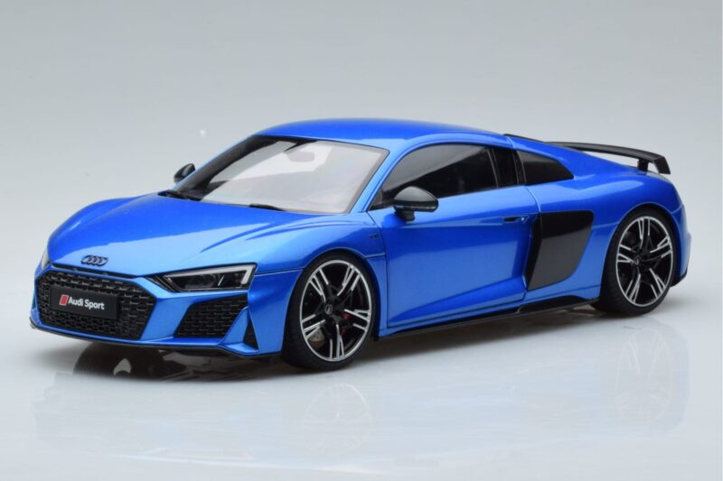 Audi R8 Performance Modra Kengfai 1:18 VAKF-0355 Kovina