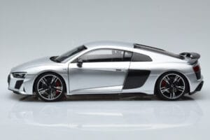 Audi R8 Performance Srebrna Kengfai 1:18 VAKF-0354 Kovina – slika 5 od 10