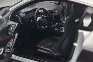 Audi R8 Performance Srebrna Kengfai 1:18 VAKF-0354 Kovina – slika 8 od 10