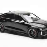 Audi RS3 8Y Sedan Črn MCG 1:18 - image 4 of 6