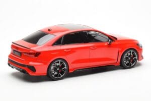 Audi RS3 8Y Sedan Rdeč MCG 1:18 MCG18451 Kovina – slika 2 od 6