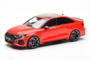 Audi RS3 8Y Sedan Rdeč MCG 1:18