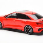 Audi RS3 8Y Sedan Rdeč MCG 1:18 - image 5 of 6