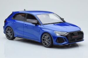 Audi RS3 8Y Sportback Performance Edition Nagaro Moder GT Spirit 1:18 GT884 Smola – slika 3 od 5