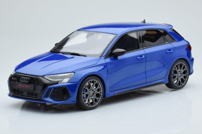 Audi RS3 8Y Sportback Performance Edition Nagaro Moder GT Spirit 1:18