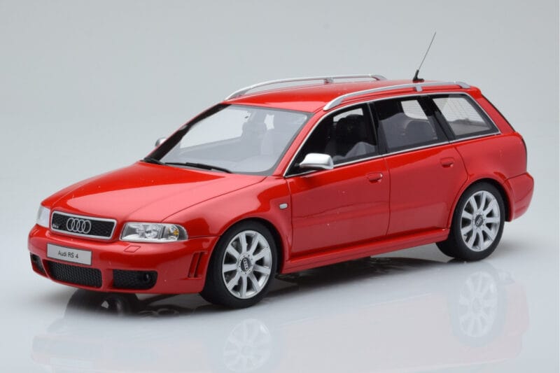 Audi RS4 B5 Avant Rdeča Otto 1:18