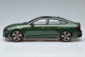 Audi RS5 B9 Sportback Sonoma Zelena Asia Edition GT Spirit 1:18 CLDC018 Smola – slika 3 od 6