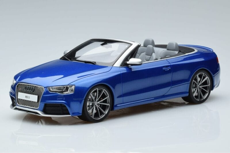 Audi RS5 B8 Kabriolet Modra GT Spirit 1:18 ZM053 Smola