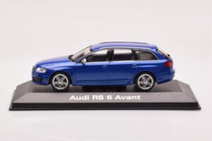 Audi RS6 C6 Sepang Moder Minichamps 1:43