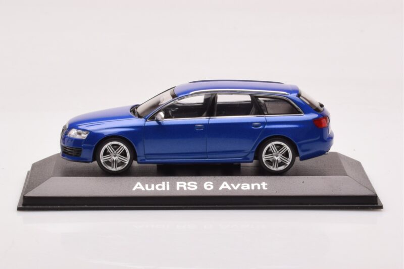 Audi RS6 C6 Sepang Moder Minichamps 1:43