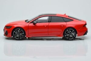 Audi RS7 C8 Sportback Rdeč Kengfai 1:18 VAKF-0332 Smola – slika 4 od 7