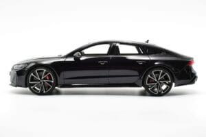Audi RS7 C8 Sportback Mythos Črn Asia Edition GT Spirit 1:18 CLDC011 Smola – slika 3 od 6