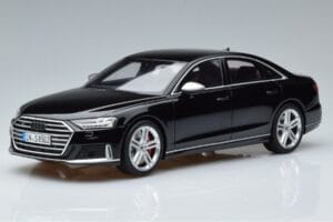Audi S8 D5 Mythos Črna Asia Edition GT Spirit 1:18 CLDC019 Smola