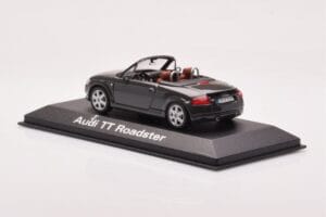 Audi TT 8N Roadster Siva Minichamps 1:43 430017235 Kovina – slika 3 od 4