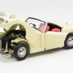 Austin-Healey Sprite Mk I Open Old English Bel Kyosho 1:18 - image 2 of 8