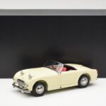 Austin-Healey Sprite Mk I Open Old English Bel Kyosho 1:18 - image 8 of 8