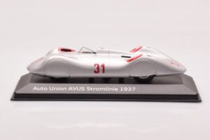 Auto Union Stromlinie #31 AVUS 1937 Srebrn Minichamps 1:43